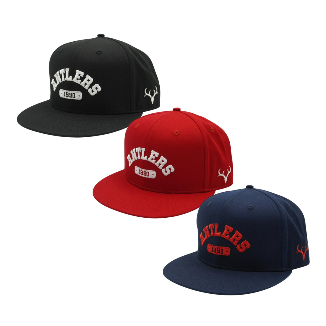 ストレートキャップ（カレッジロゴ）全3色 – 鹿島アントラーズFC