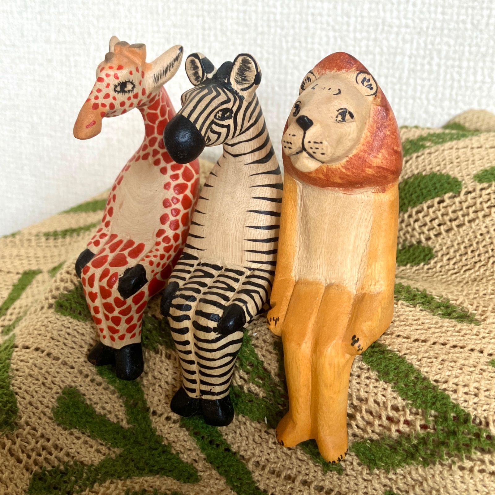 置物 動物オブジェ お座りアニマル ミニサイズ 3点セット （ライオン