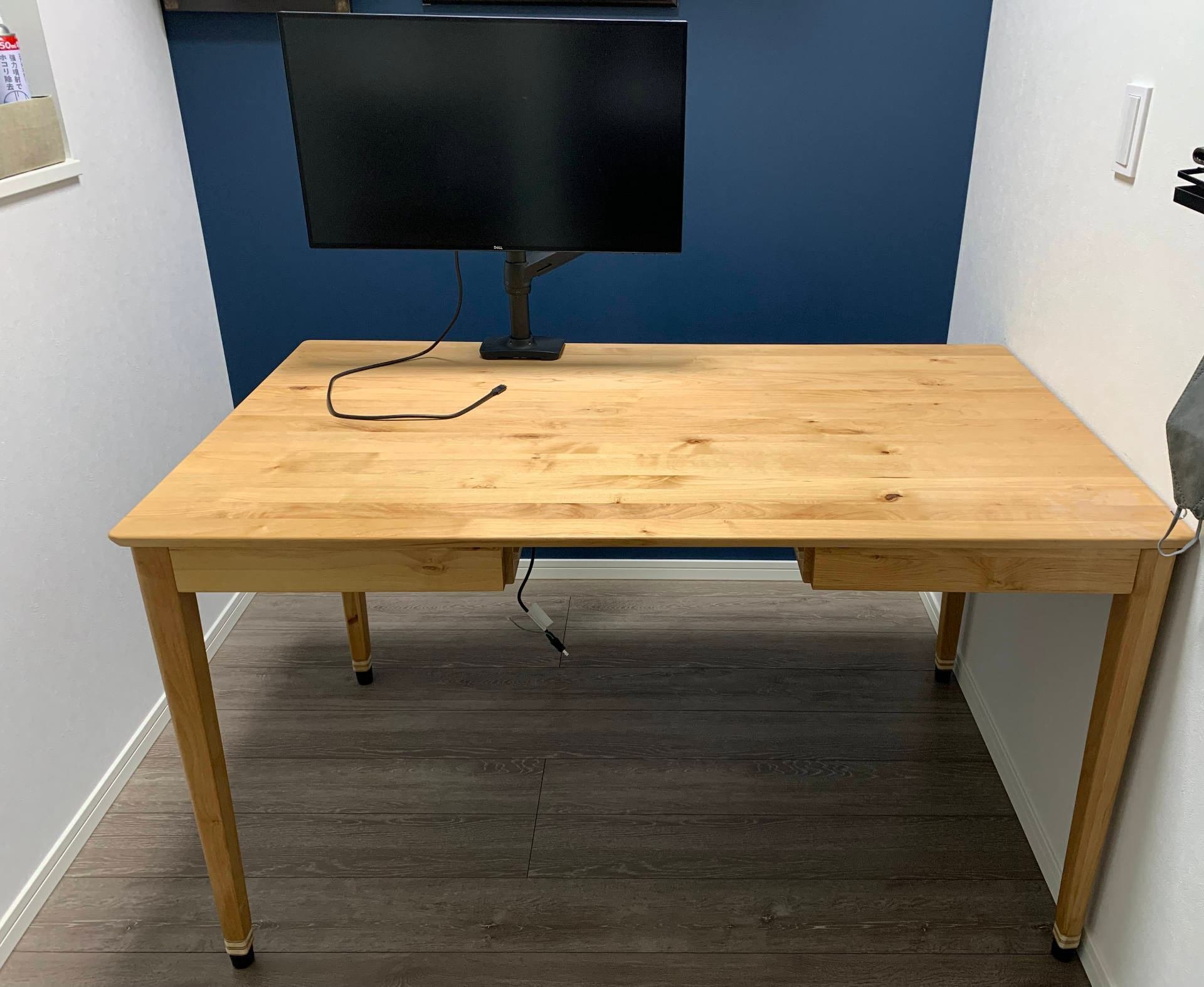 IKEAのIDÅSENの足と昇降操作の部分が好きになれなかったのでFLEXISPOT