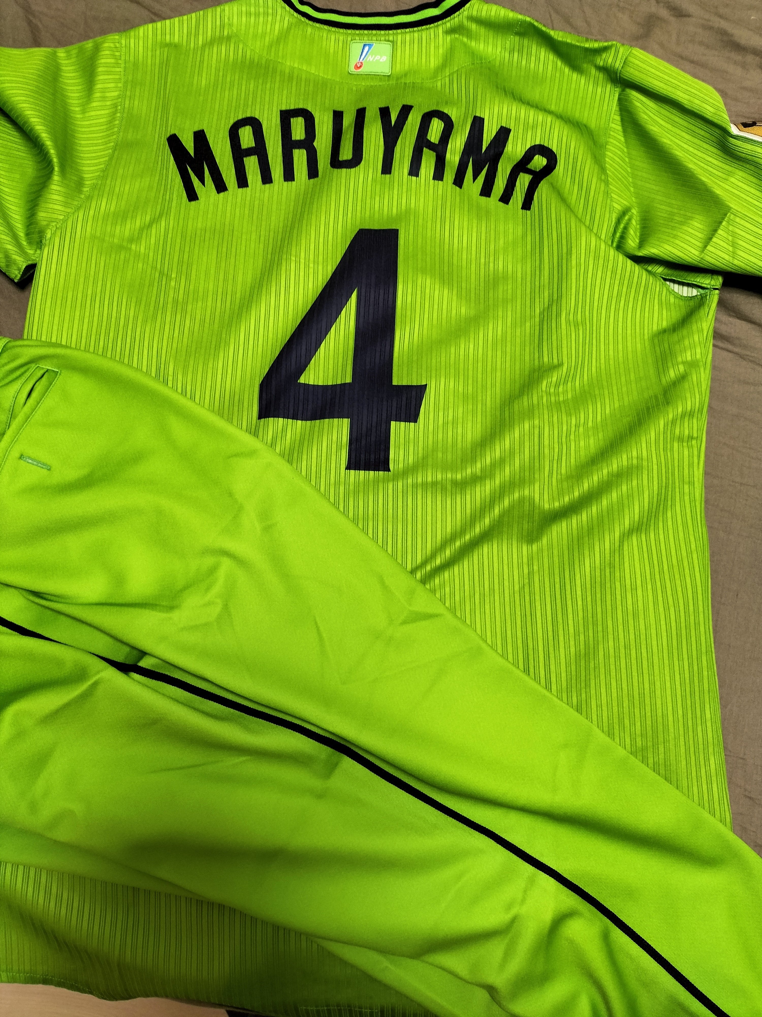 ファン感謝デイ2025 ヤクルトスワローズ福袋 グッズ 37点 ユニフォーム