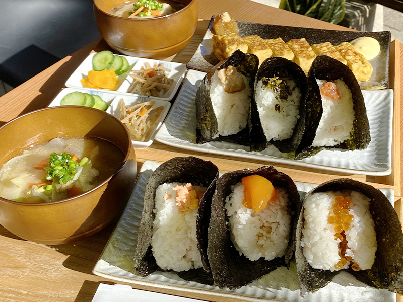 ランチや〆に大活躍！もっちり美味しいおにぎり店「オニギリタケシ」