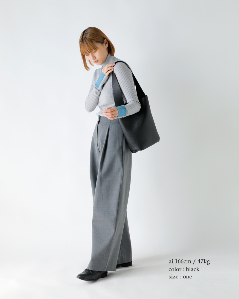 Aeta アエタ ペブルグレイン レザー ショルダー バッグ Sサイズ