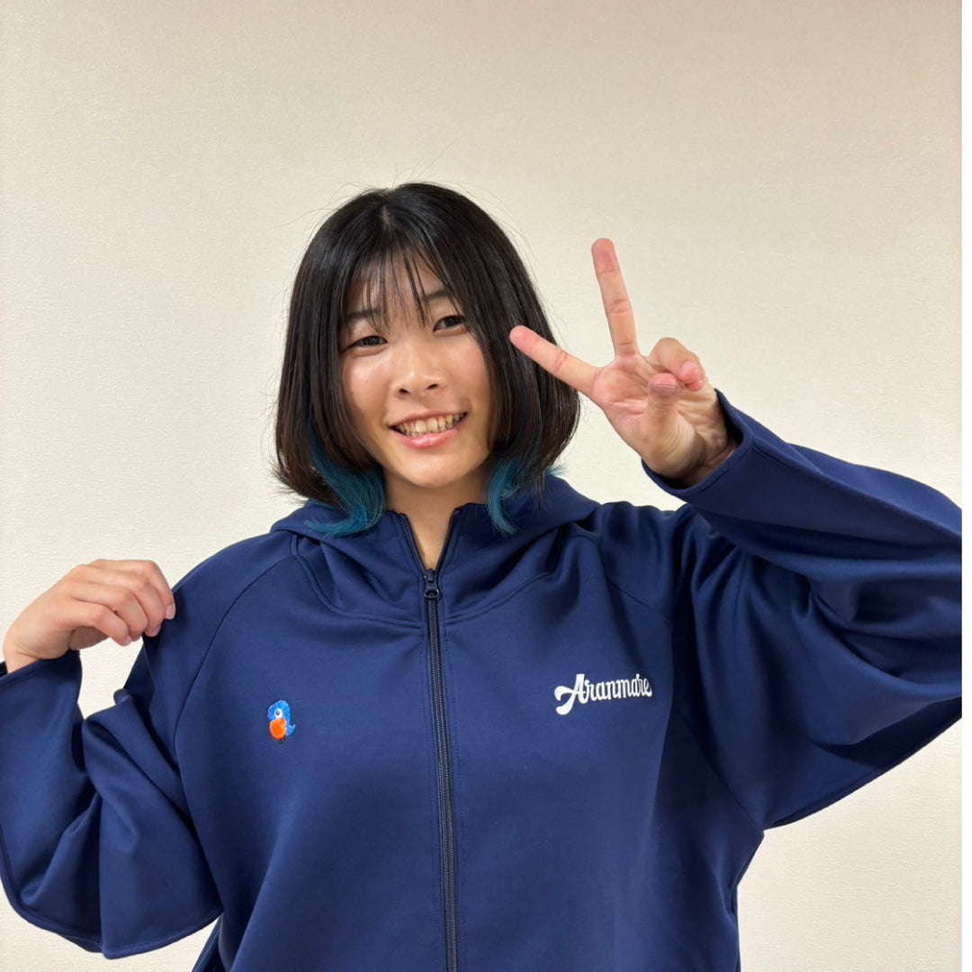 ダンボールニットパーカー（2024） – アランマーレ ショップ