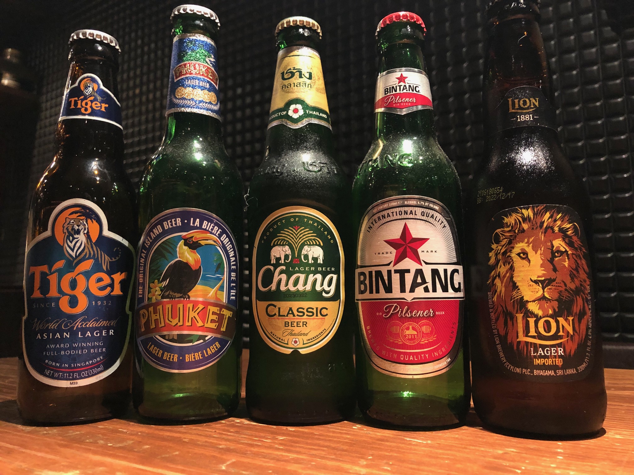 アジアンビール 人気の5本 タイガーからライオンまで / 目黒リ