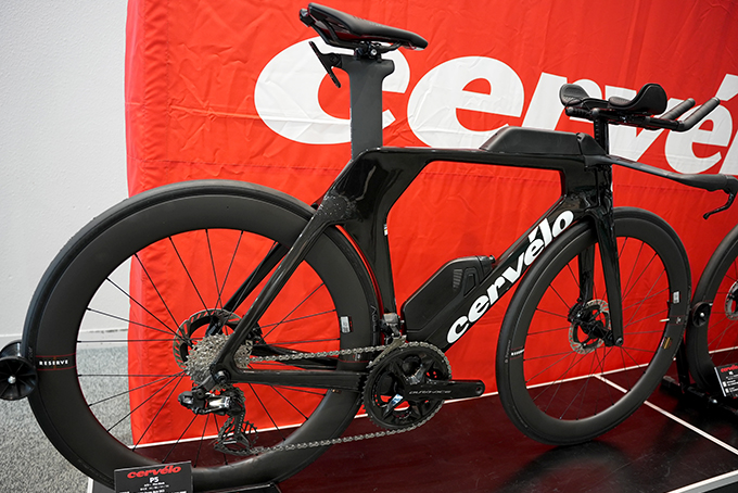 Cervelo P5 FIVEBLACK シマノULTEGURA Di2 完成車 ¥1,848,000