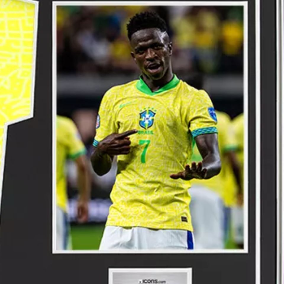 ロビーニョ、元ブラジル代表、サイン入り サントスFC時代のユニホーム