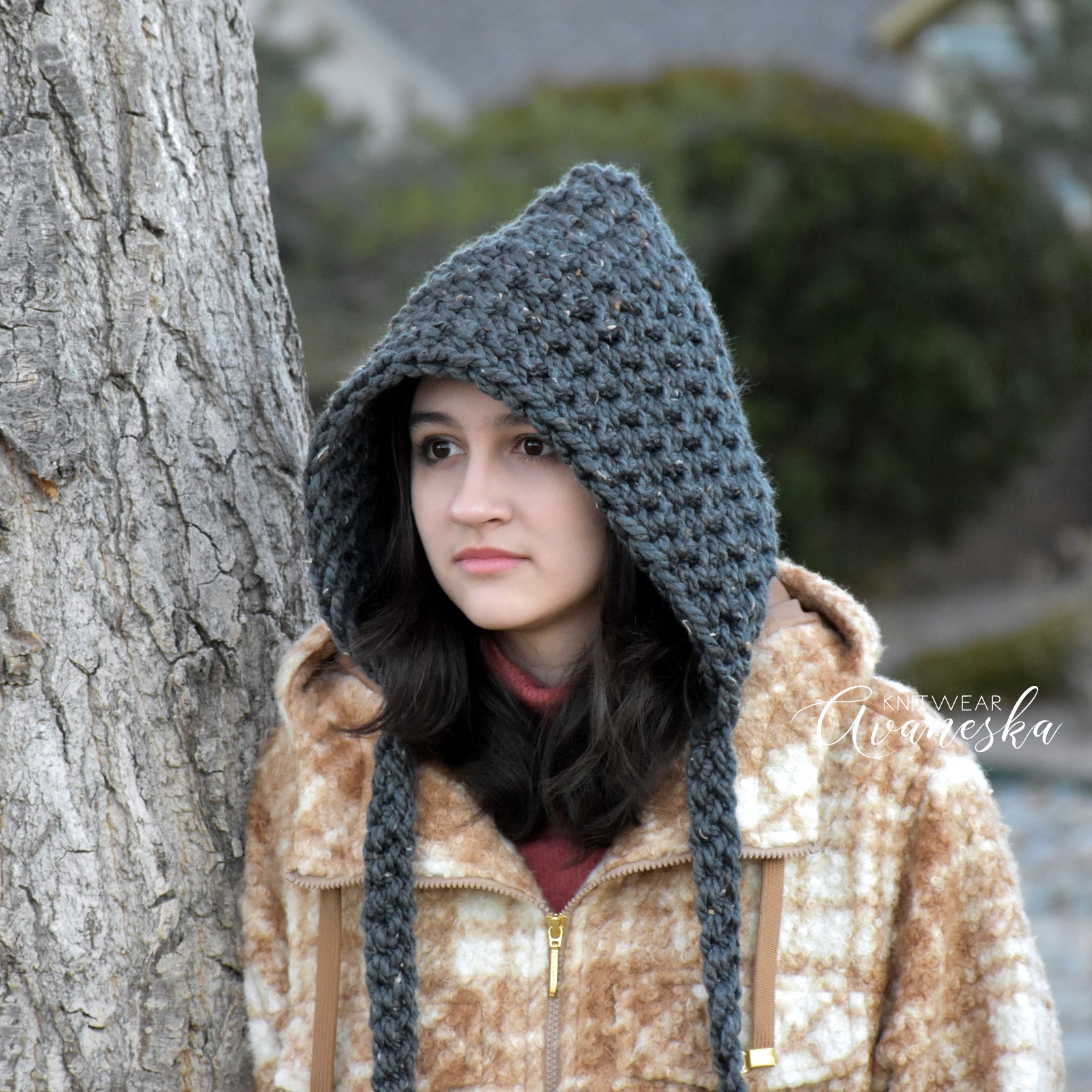 Chunky Hood Hat with Ties | THE NEWRY – Avaneska Knitwear