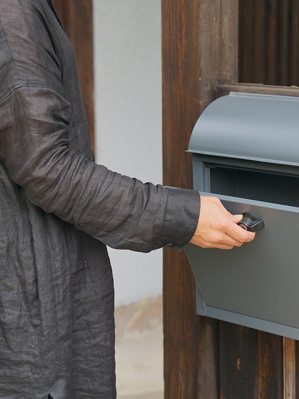 ルーフィングポスト ダークグレー | AXCIS ONLINE