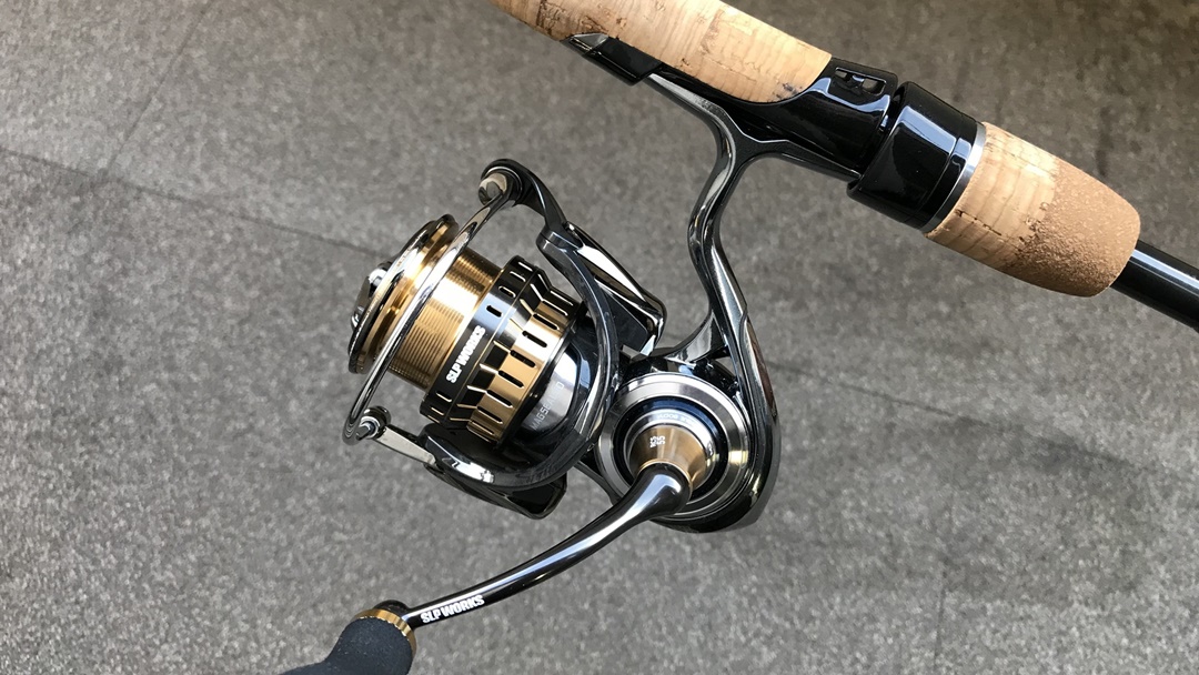 総額10万円！SLP WORKSでフルカスタムした18イグジストがこれです