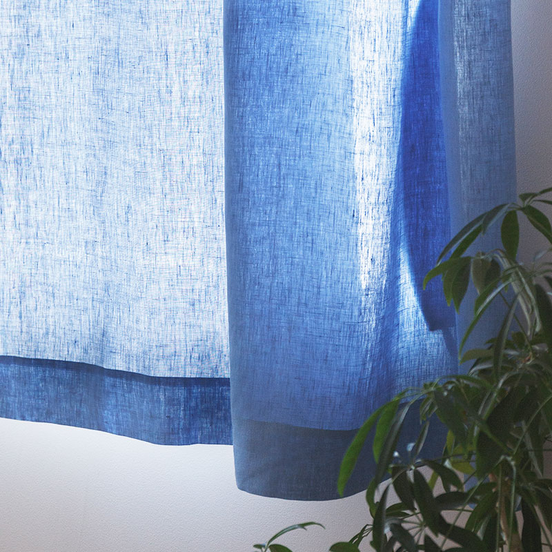 気軽に楽しめる既成サイズのリネンカーテン [ブルー] リネン100