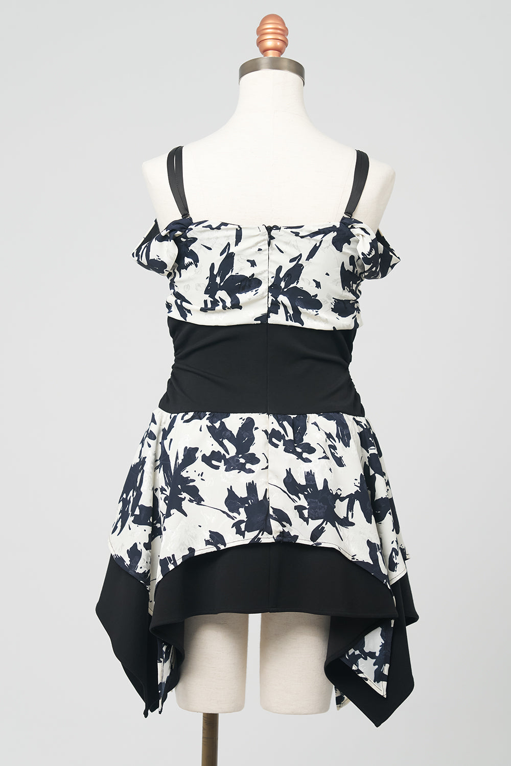 BELEAR MIMI（ベリアミミ）】フラワーニュアンスミニワンピース