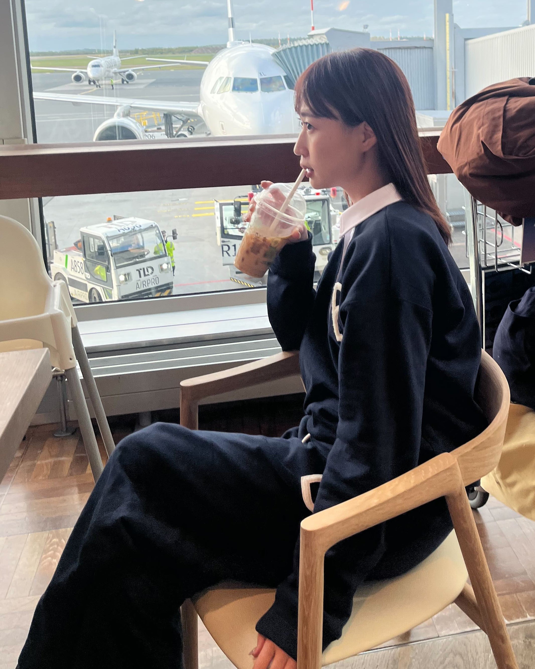 BIBIY. MADE | B. CLUB PREPPY TOP NAVY｜Bibiy.