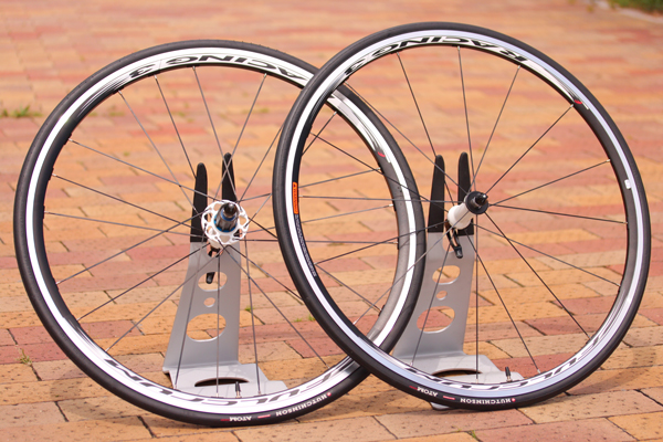 オールマイティーに使える優等生！FULCRUM （フルクラム） RACING3