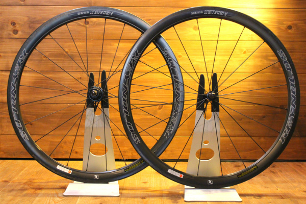 STRIKE SLG チューブレスホイル レイノルズ REYNOLDS ストライクSLG