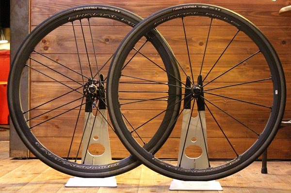 クリンチャーアルミの最高峰。カンパ シャマルミレ（ワイドリム）買取