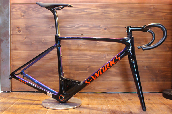 フーチャーショック搭載！ほぼ新 スペシャライズド s-works Roubaix