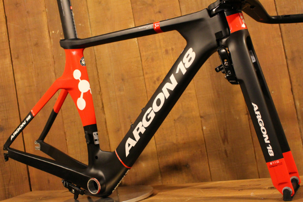 定価50万のTTフレーム！ARGON 18 アルゴン E118 NEXT フレームセット