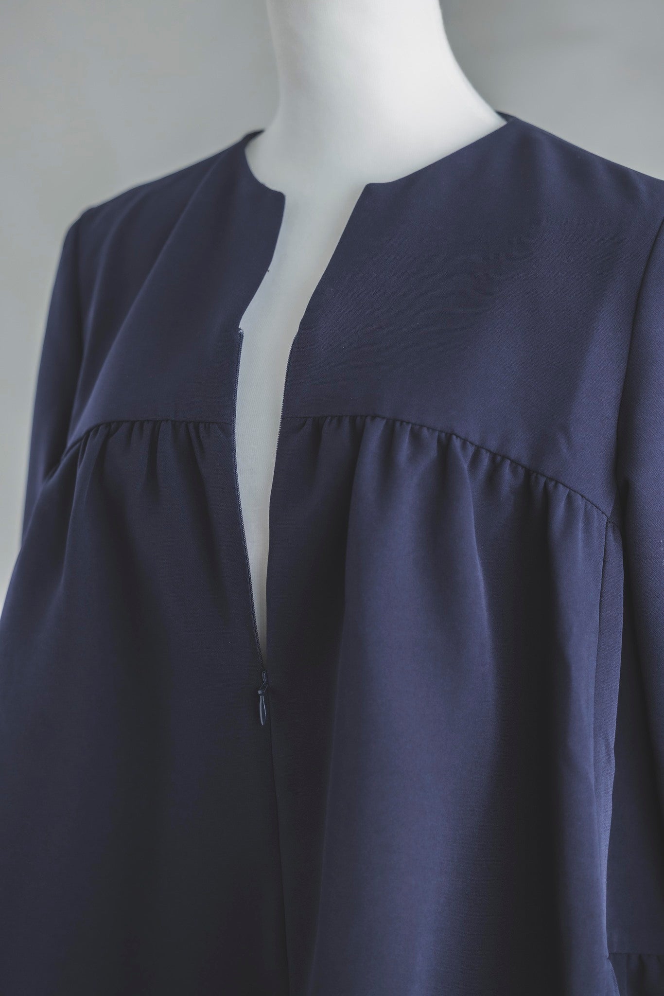 美人トップス（ネイビー）【お上品な授乳服のお店bitnabi】