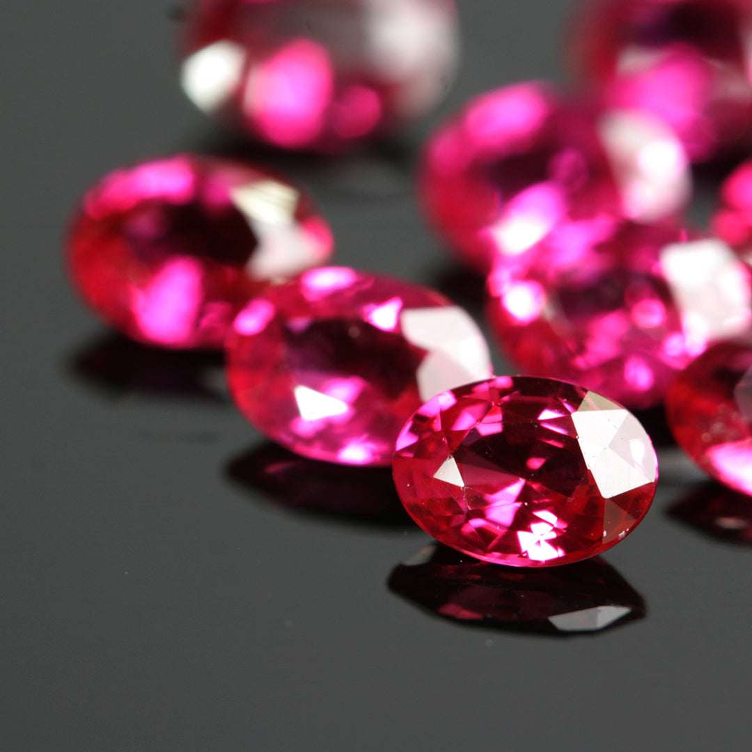 ビズー公式】ルビー K18(18金) ペンダントトップ フラヴィ | 希少石