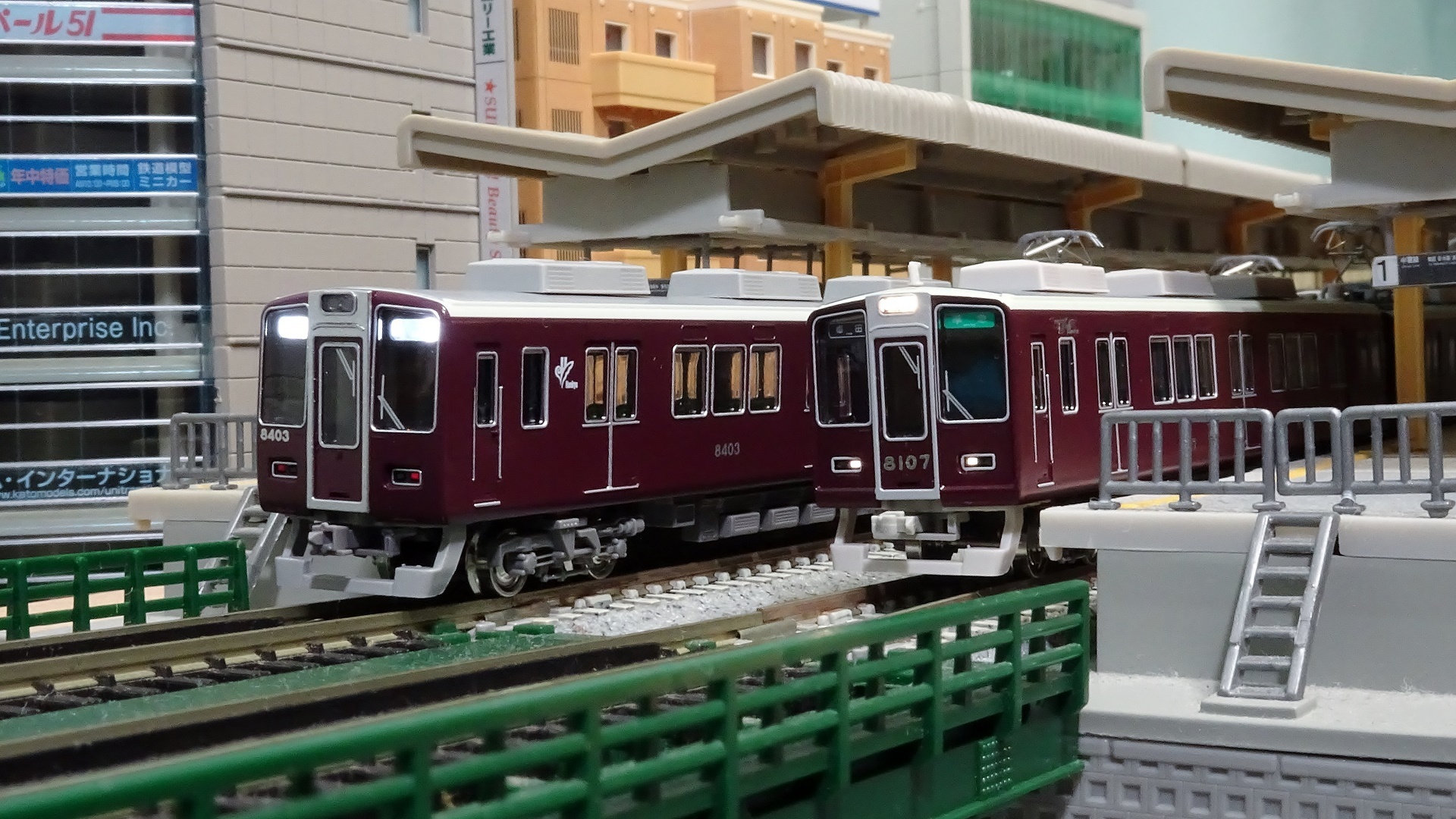新車入線】阪急8300系 2次車 8303編成 旧塗装－1～3次車 揃いました