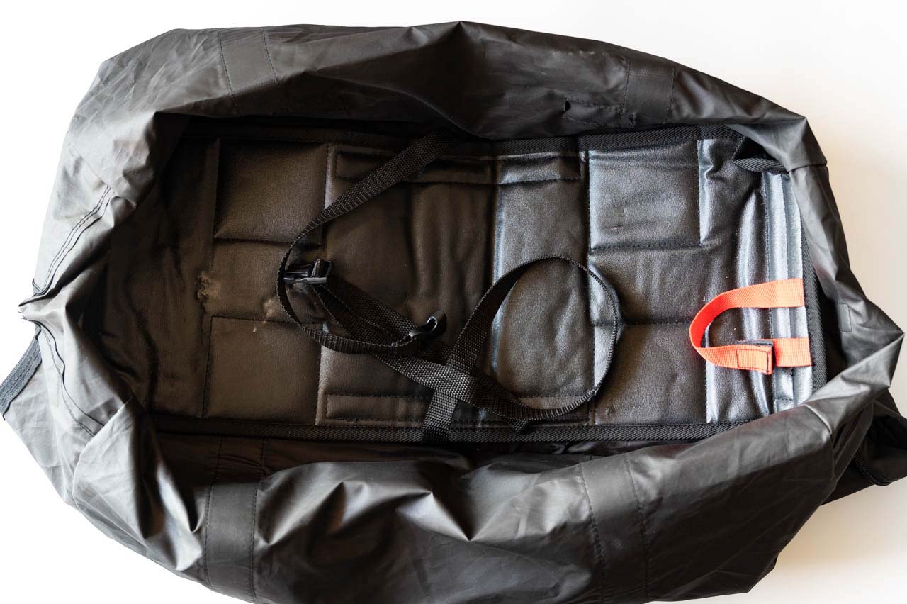 ブロンプトン用キャスター付き輪行袋！ころが〜るで、極楽輪行