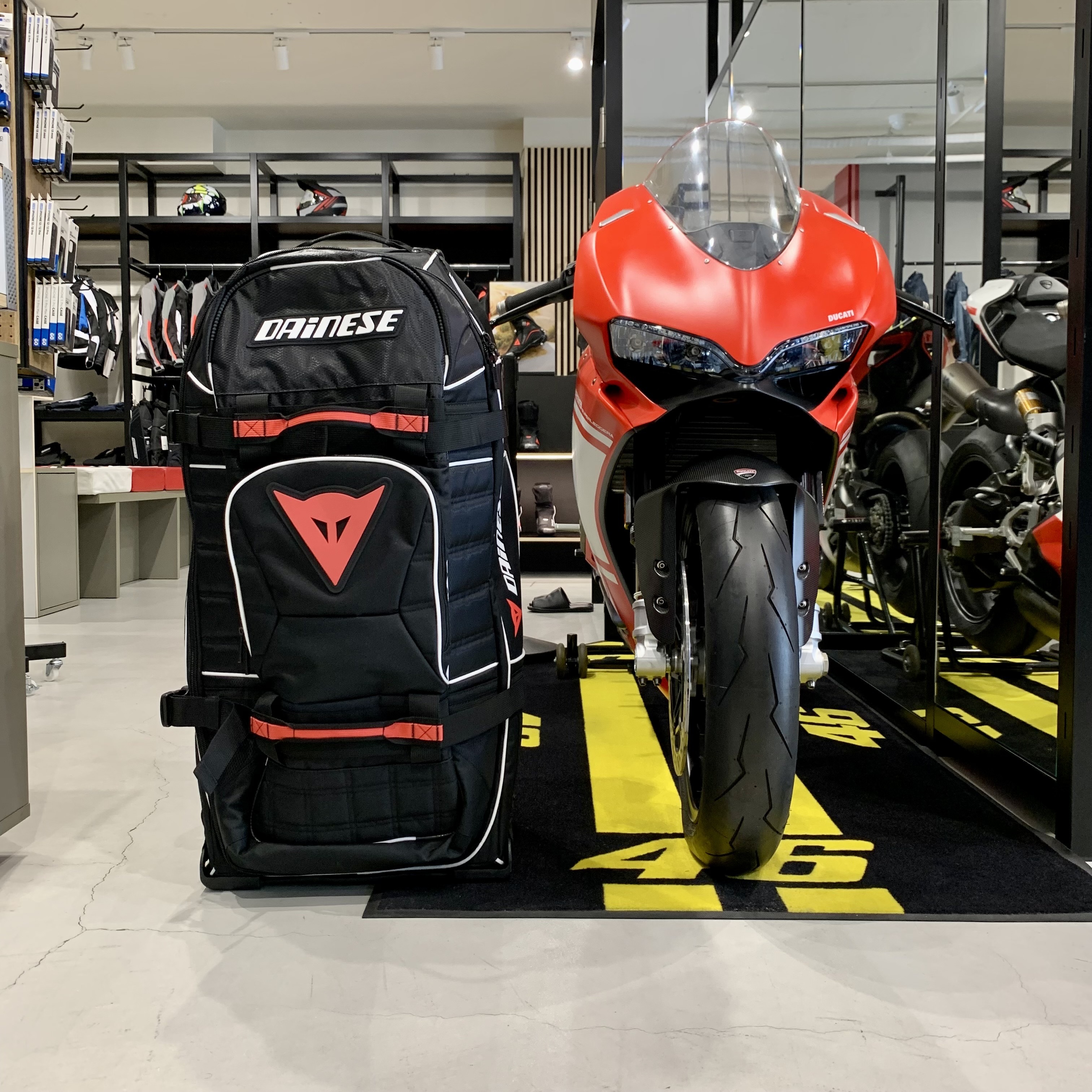 サーキットからプライベート旅行まで