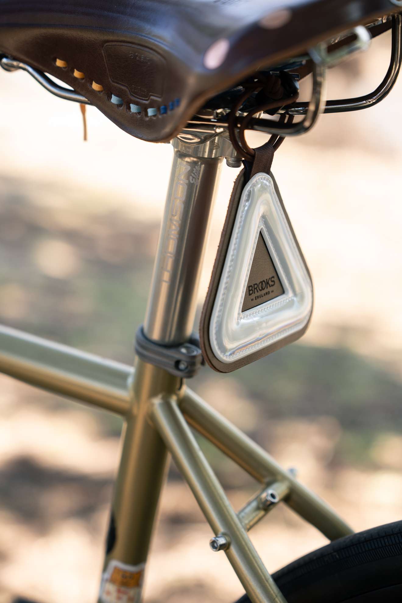 BROOKS × BLUE LUG ”B17 FOR BLUE LUG