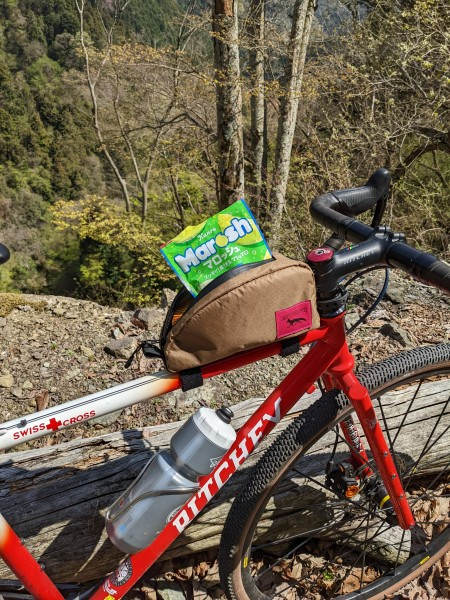 SWIFT INDUSTRIES* moxie top tube bag (ecopak/black) - BLUE LUG