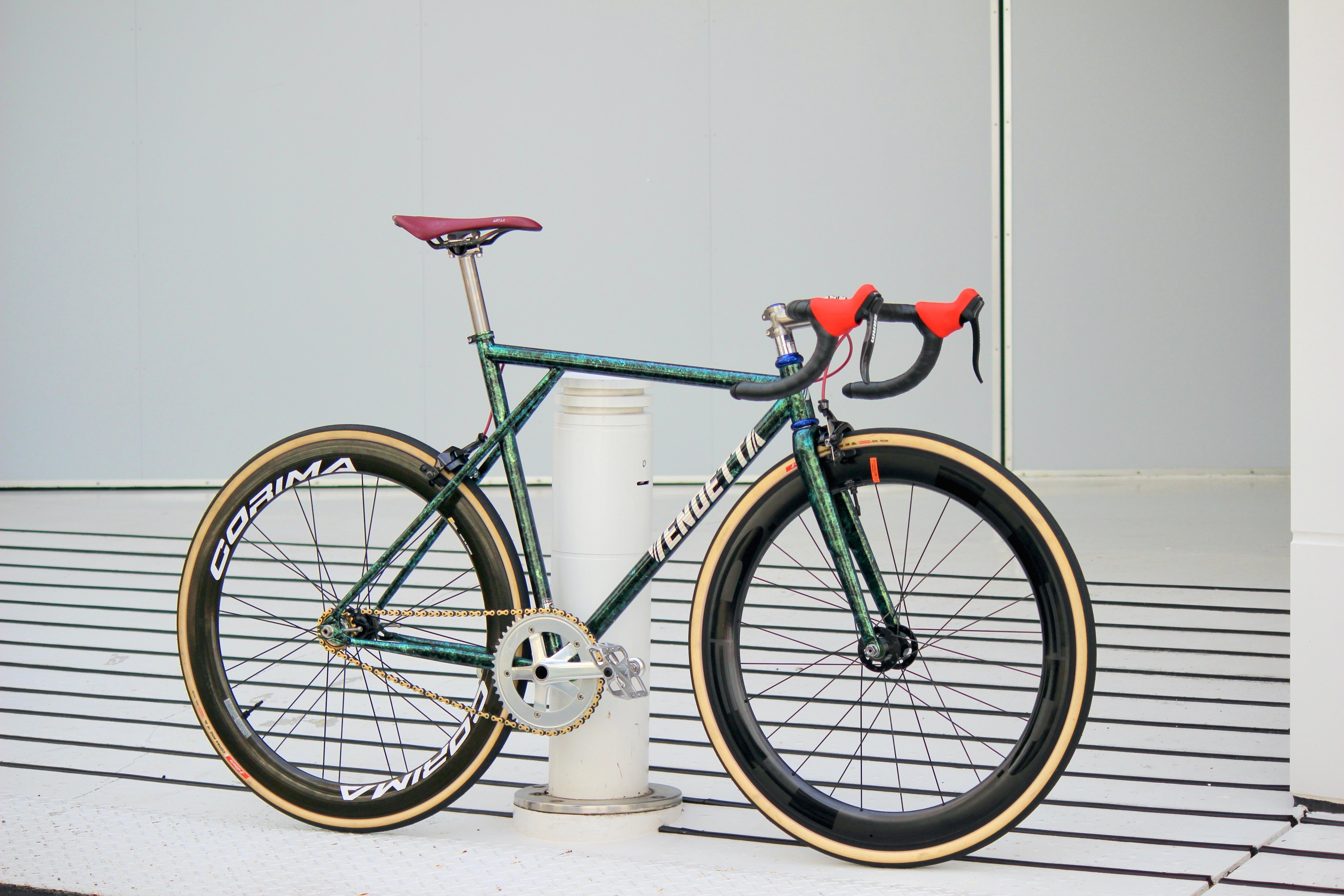 クロモリ＆チタン＆カーボンの組み合わせは最強の乗り心地になる