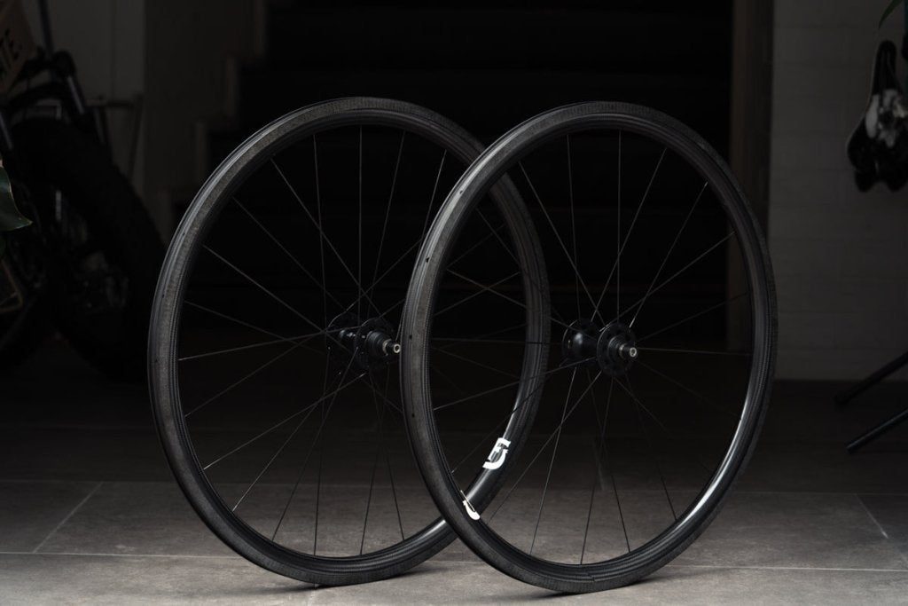 ☆ BROTURES SHRED カーボン リア ホイール ピスト ブルーラグ