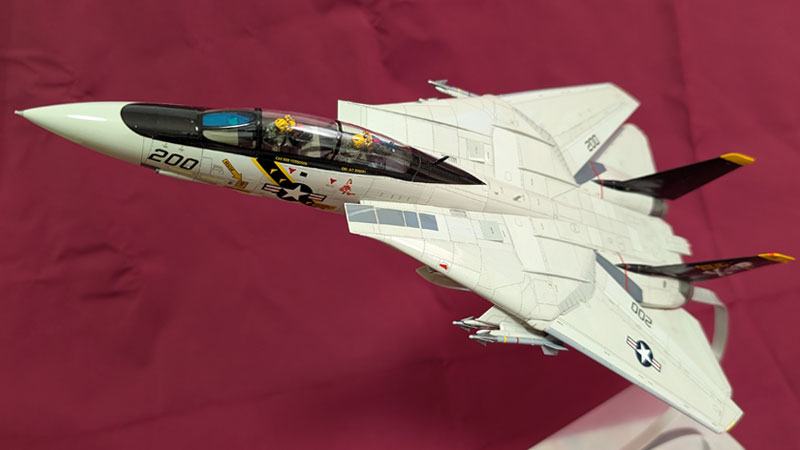 タミヤ 1/48 F-14A トムキャット：VF84 ジョリーロジャース | 飛行状態