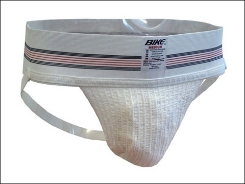 140年以上の歴史を持つBIKE社の「ケツ割れ(ジョックストラップ)」が