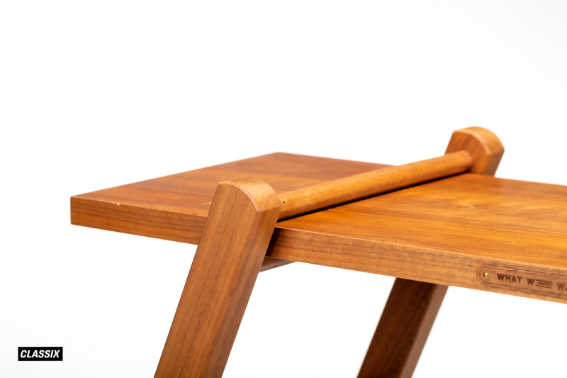 自慢のギアを引き立たせるウォールナットを使ったWWW製の飾り棚 | Camp