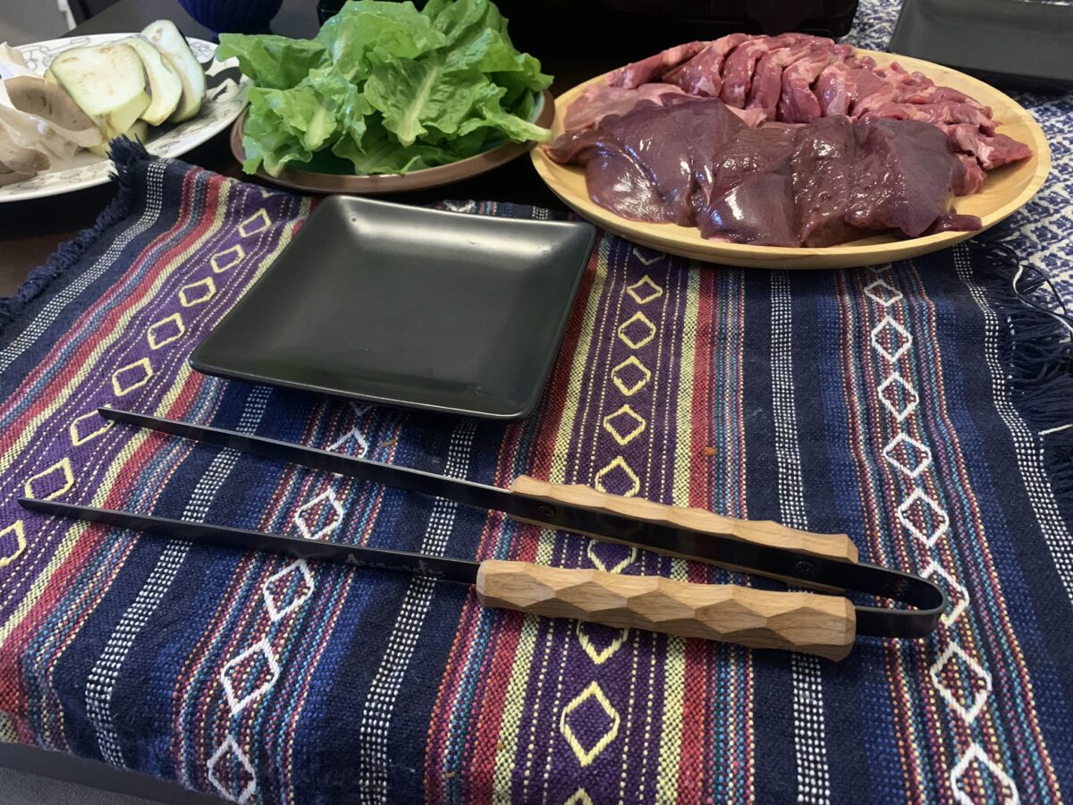 asimocrafts「sai_b_asi」｜菜箸のように使えるミニトングとは