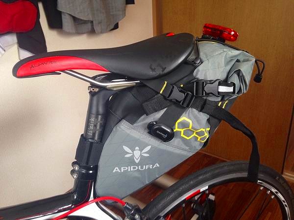レビュー】APIDURA「SADDLE PACK DRY」 - 東京～大阪キャノンボール研究