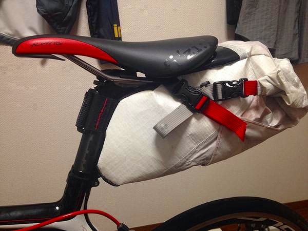 レビュー】APIDURA「SADDLE PACK DRY」 - 東京～大阪キャノンボール研究