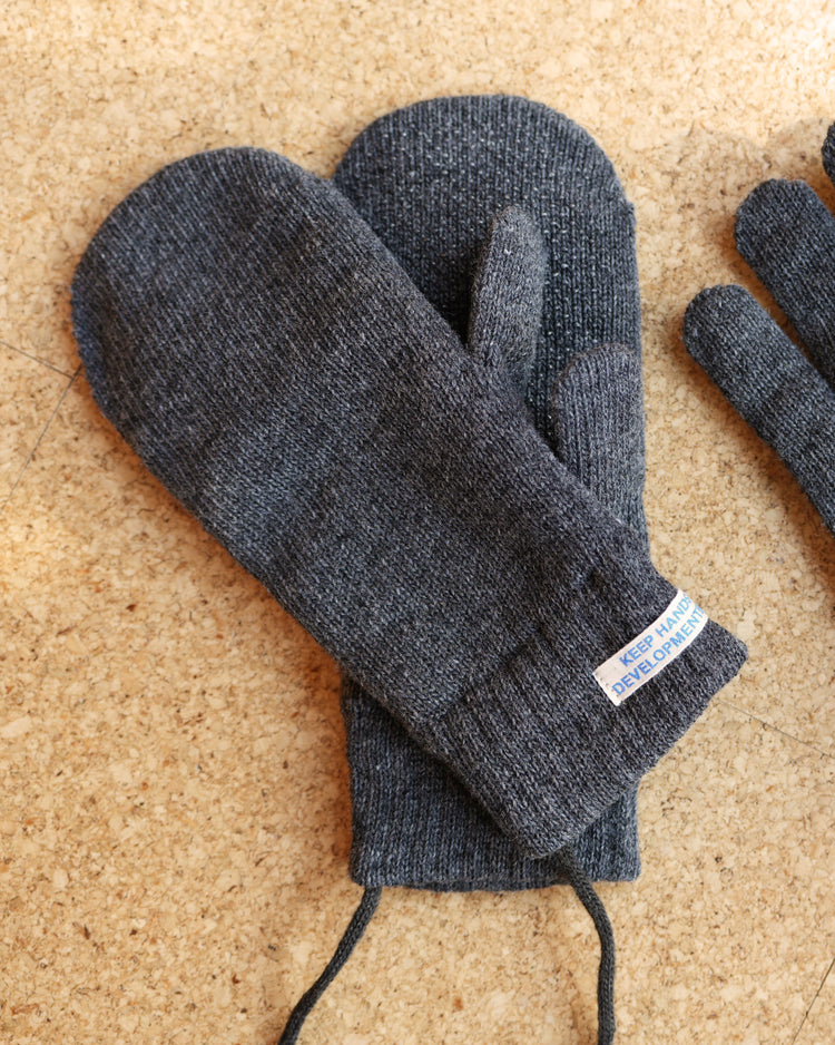 NOROLL USUALLY MITTEN ASPHALT(GREY) – CASDAY / キャスデイ