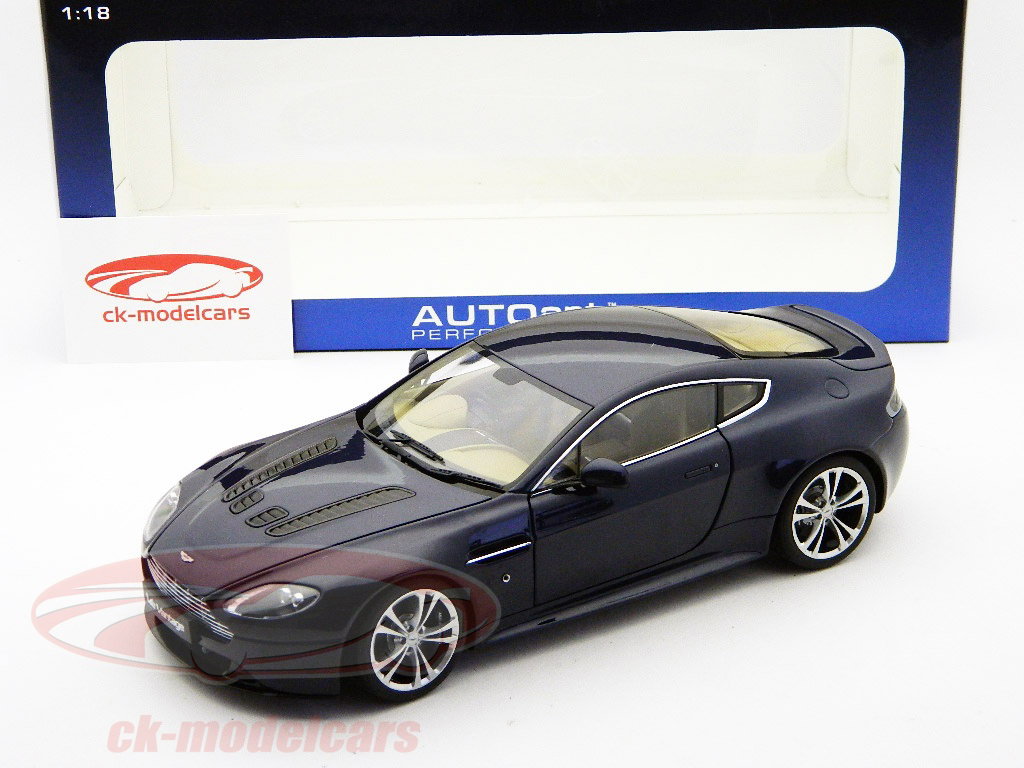 AUTOart 1:18 アストン マーティン V12 バンテージ 年 2010