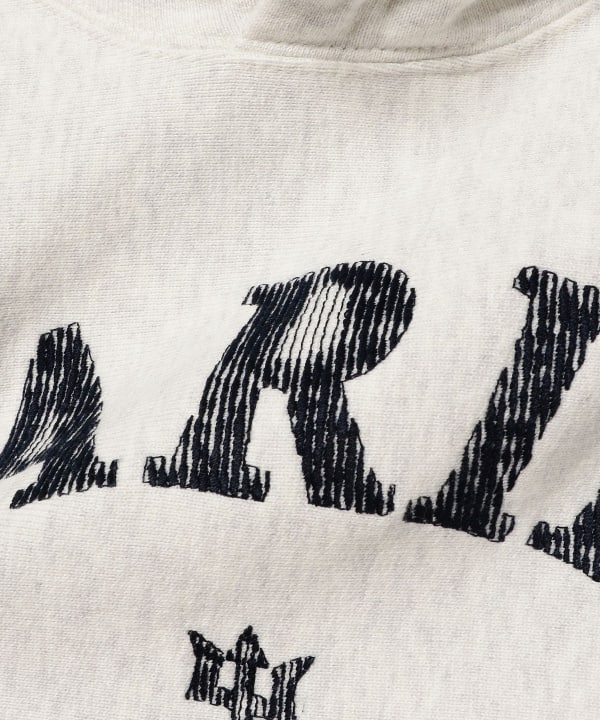 Brilla per il gusto（ブリッラ ペル イル グスト）AUBERGE / ロゴ刺繍