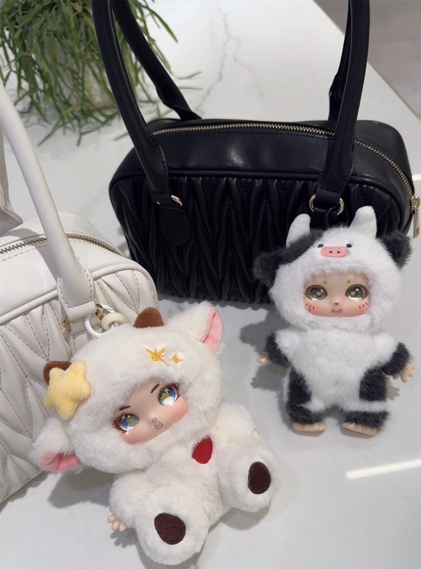 桜庭遥花(CUTIE STREET)着用 GRL FRIENDS ぽぽちゃん ぬいぐるみ