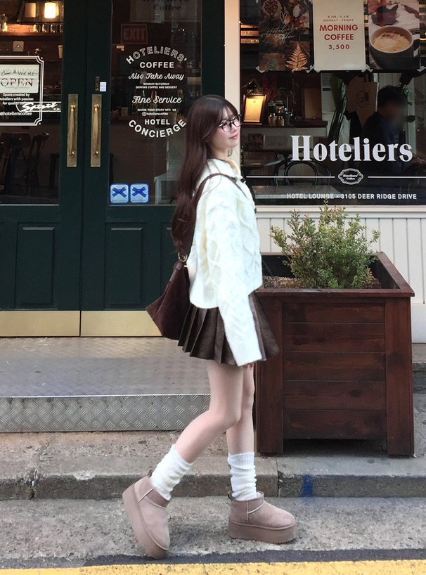 フリージア インパン裏地・ベルト付きレザープリーツミニスカート