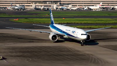 JA795A | Boeing 777-300ER | 61514 | JetPhotos