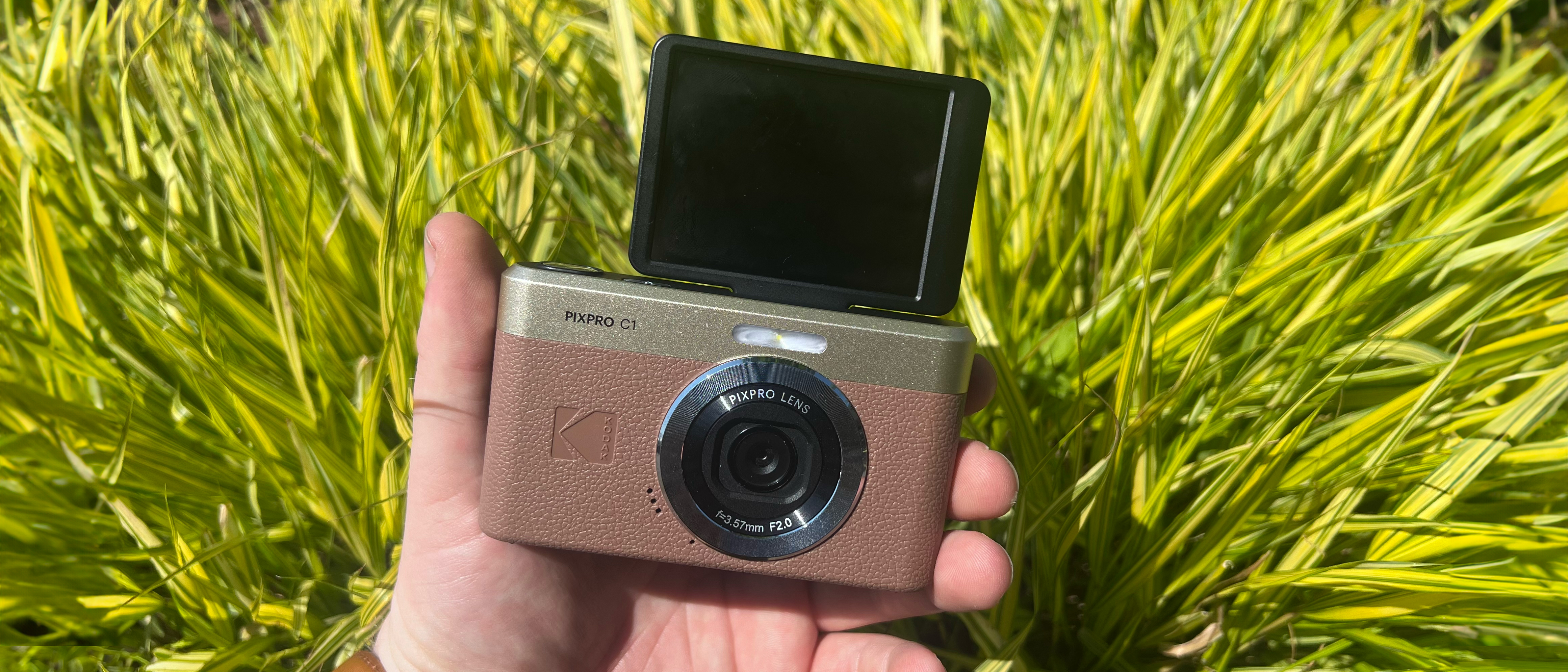Kodak Pixpro C1 review: retro compact or just a cheap point and