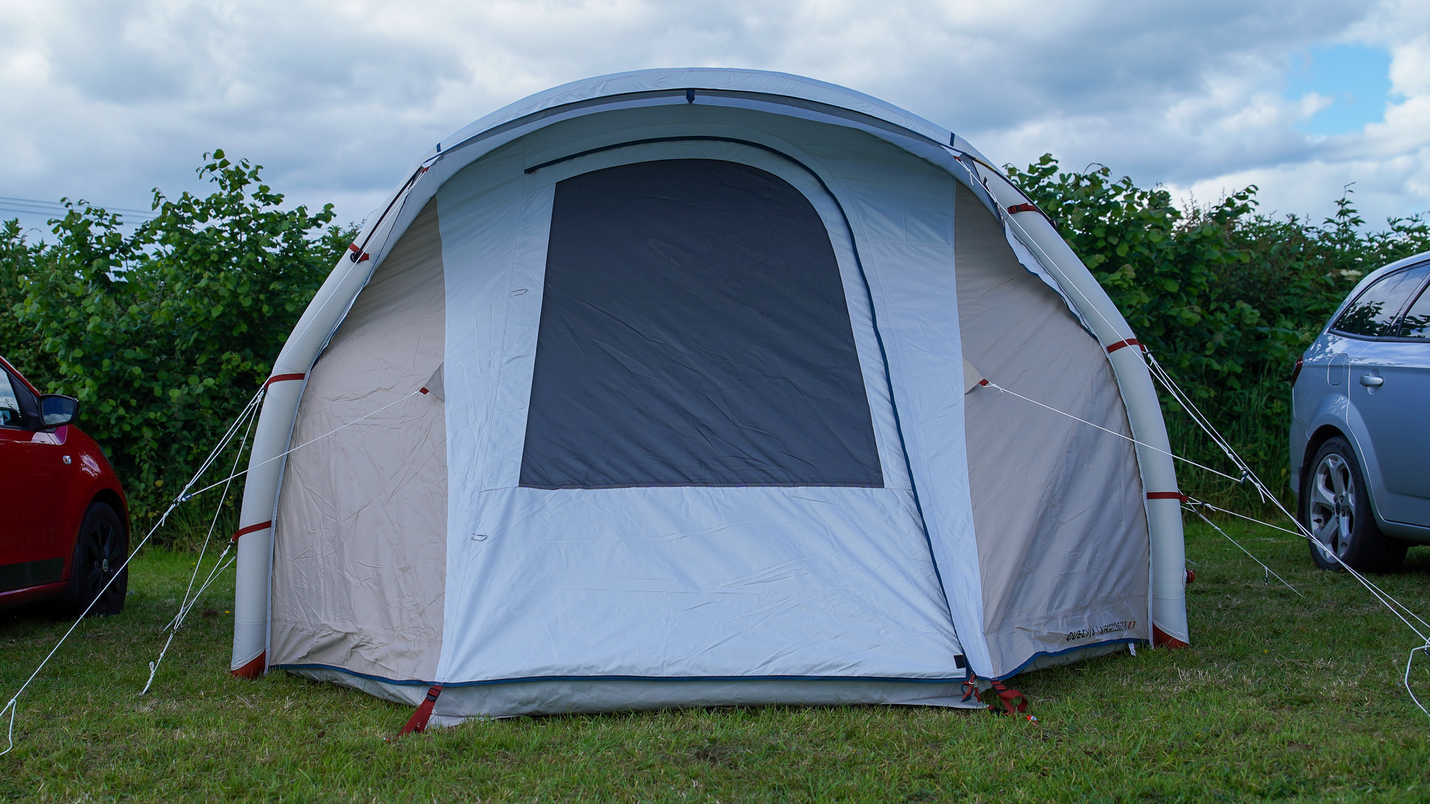 Quechua Inflatable Camping Tent Air Seconds 4.1 F&B 4 Person 1