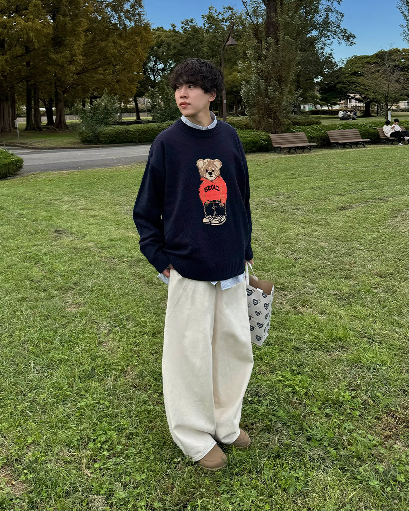 ユニセックス）クマラウンドネックニット | ファッション通販サイト NUGU