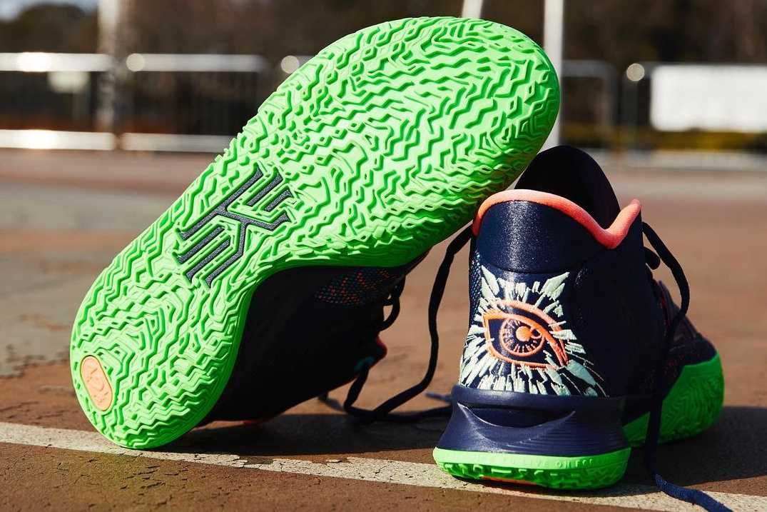 スニダンで購入可】8/8発売 NIKE KYRIE 7 