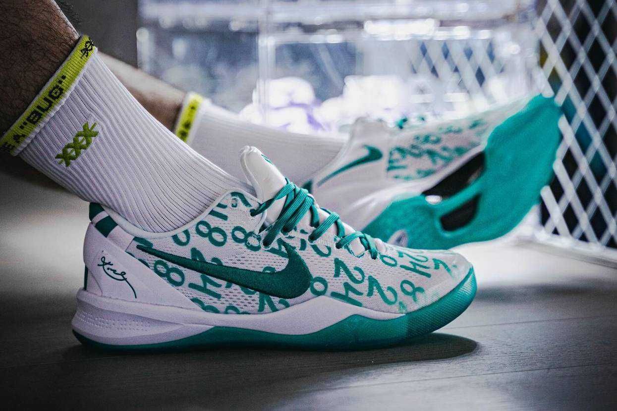 2/8発売｜Nike Kobe 8 Protro 