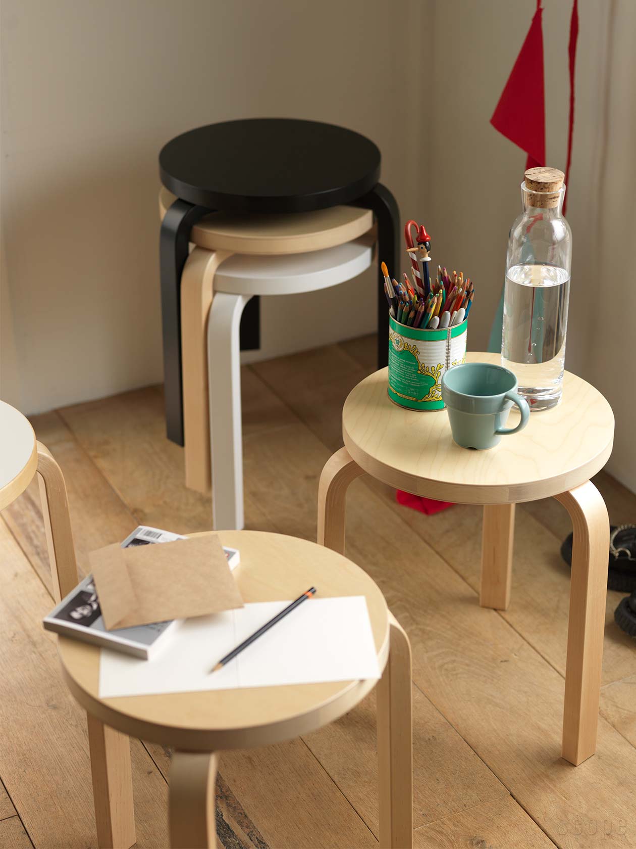 Stool 60 (スツール60) | ナチュラル ラッカー | Artek (アルテック)