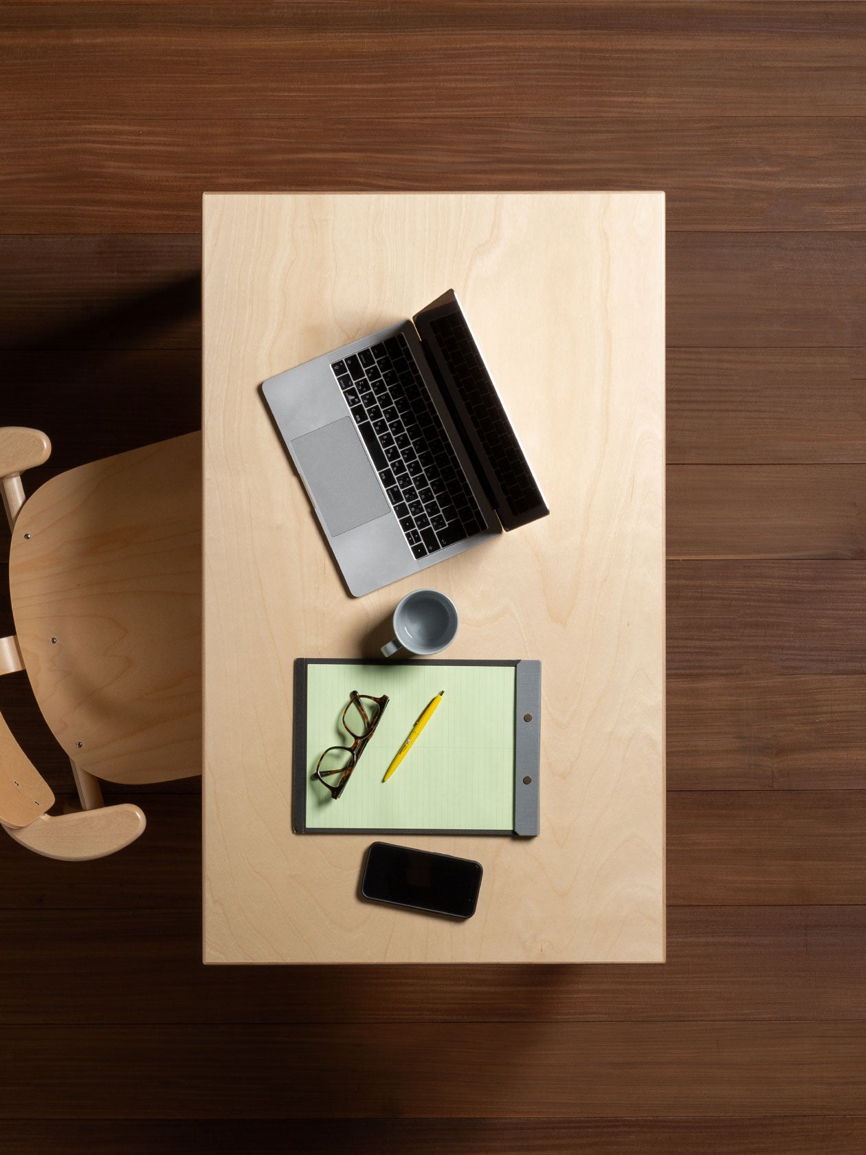 80B テーブル | Artek (アルテック)