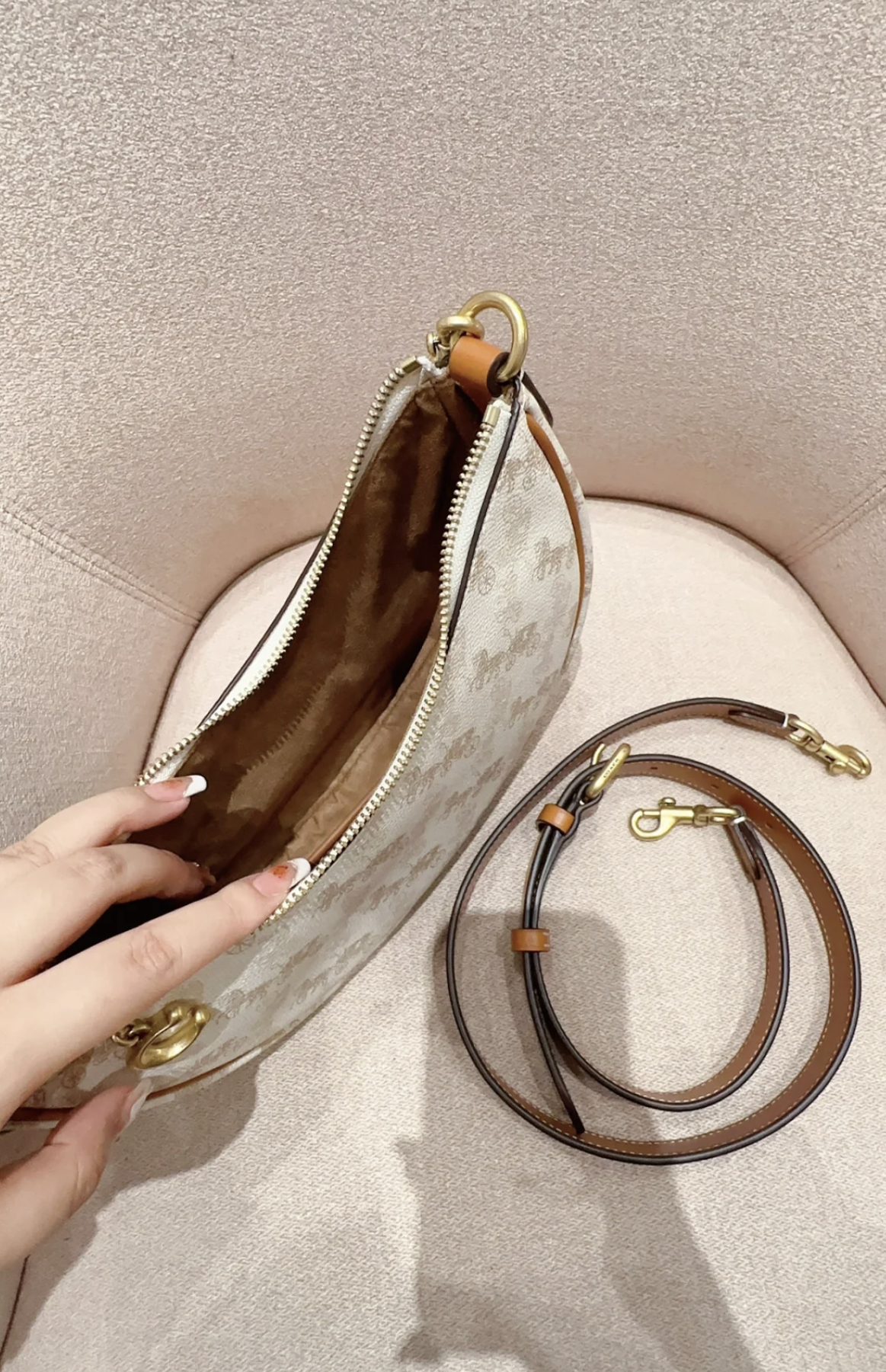 COACH Mira Shoulder Half Moon Bag – Vinee Bag